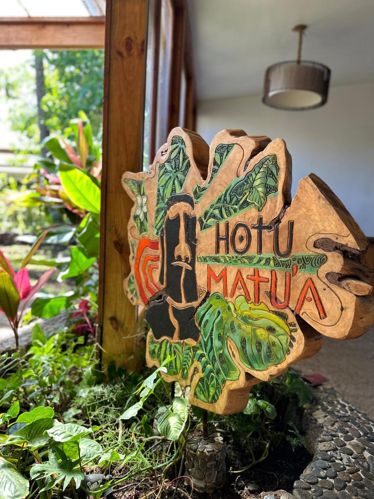 Hotel Hotu Matua By Ei Hanga Roa Bagian luar foto