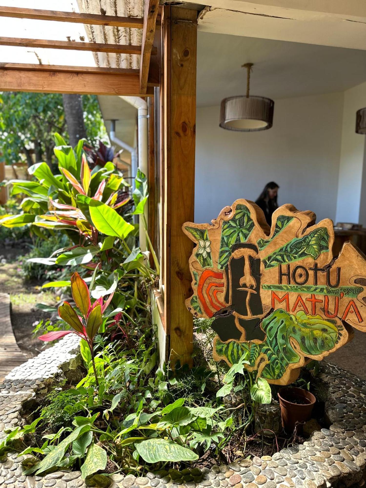 Hotel Hotu Matua By Ei Hanga Roa Bagian luar foto