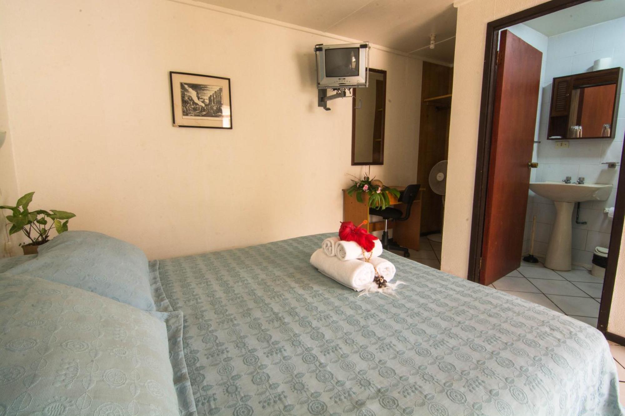 Hotel Hotu Matua By Ei Hanga Roa Bagian luar foto