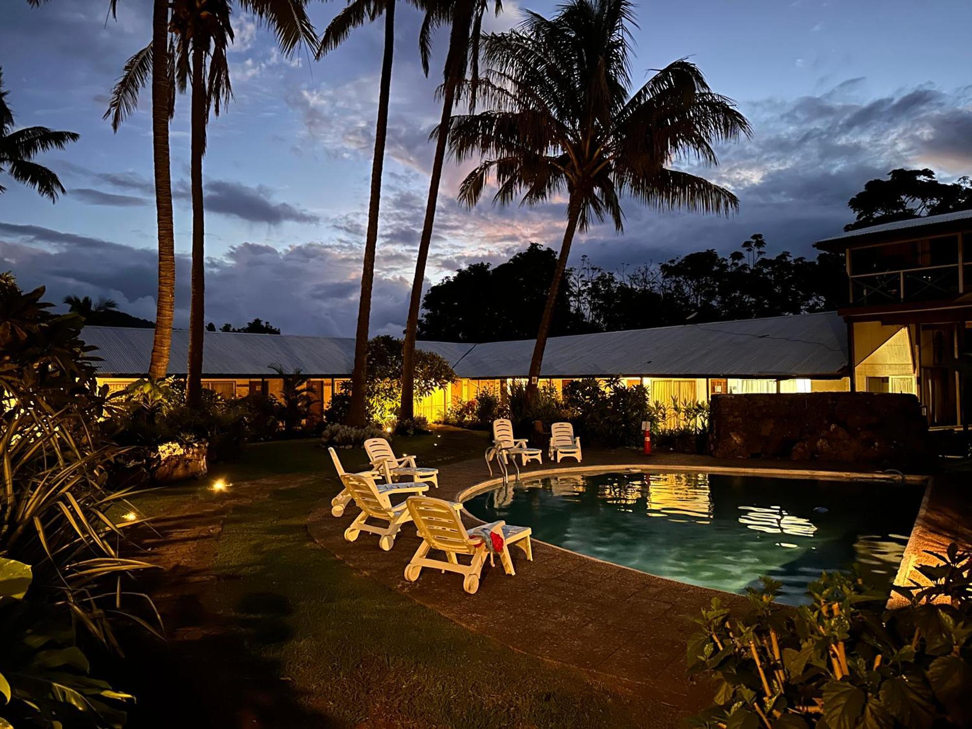Hotel Hotu Matua By Ei Hanga Roa Bagian luar foto