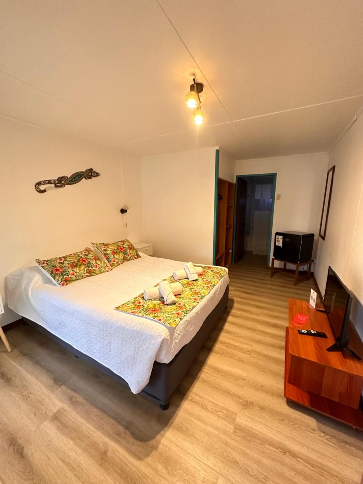 Hotel Hotu Matua By Ei Hanga Roa Bagian luar foto