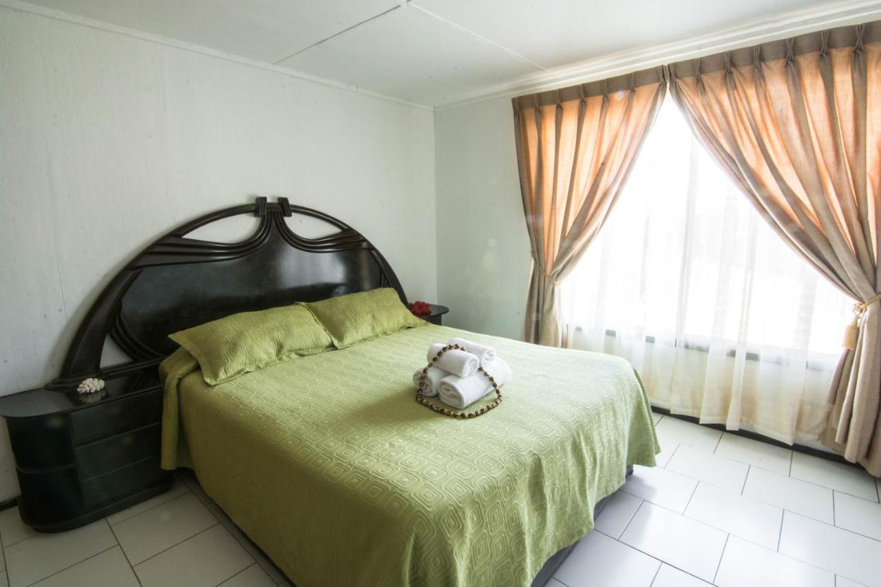 Hotel Hotu Matua By Ei Hanga Roa Bagian luar foto